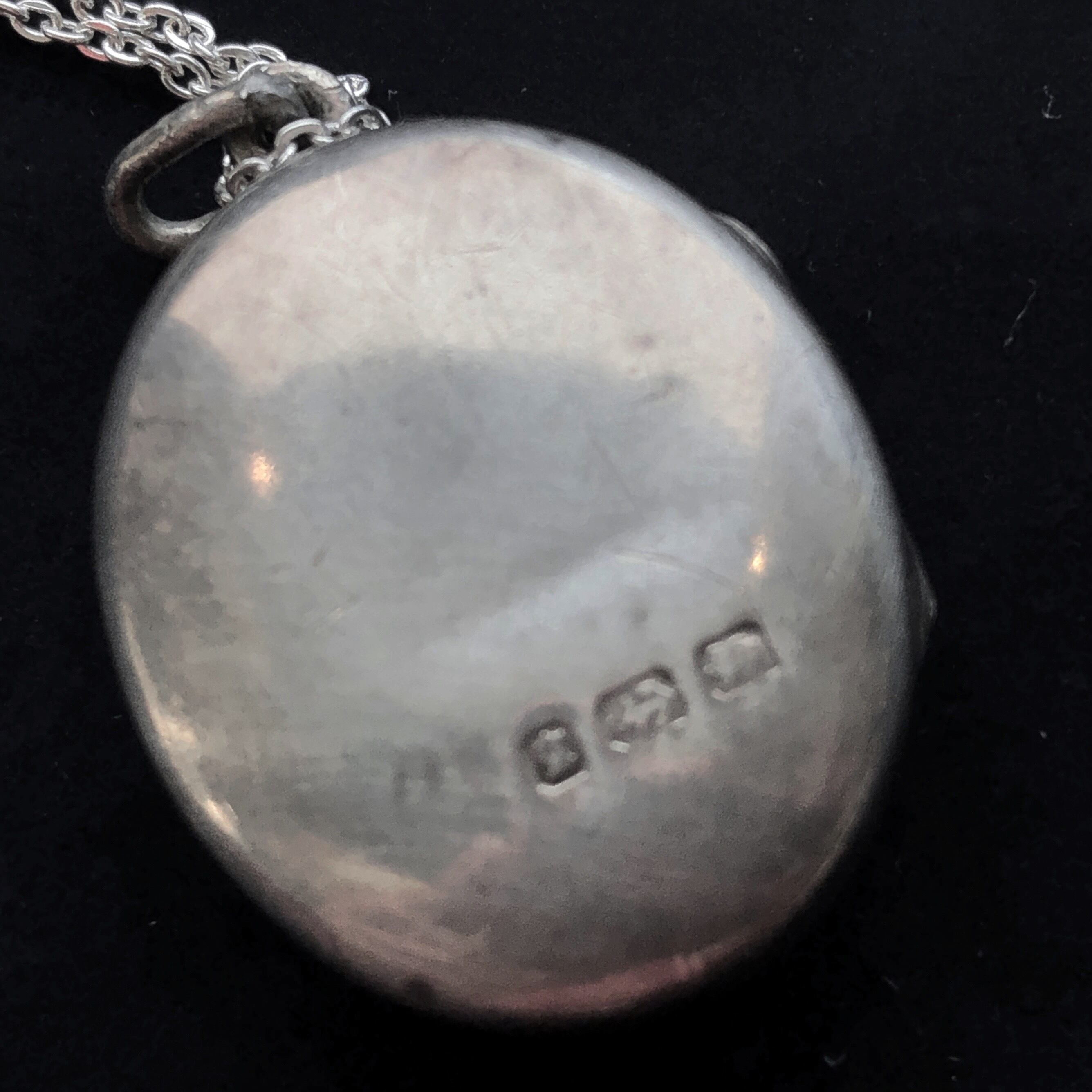 遺髪入りロケットペンダント | メルキュール骨董店