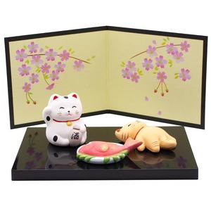 【特価処分】萬古焼 置き物 インテリア オブジェ 卓上 飾り 「 日本の歳時シリーズ 」 4月 ねこのお花見 桜 さくら サクラ 部屋飾り 玄関飾り 置物 ミニ コンパクト 日本製 18704