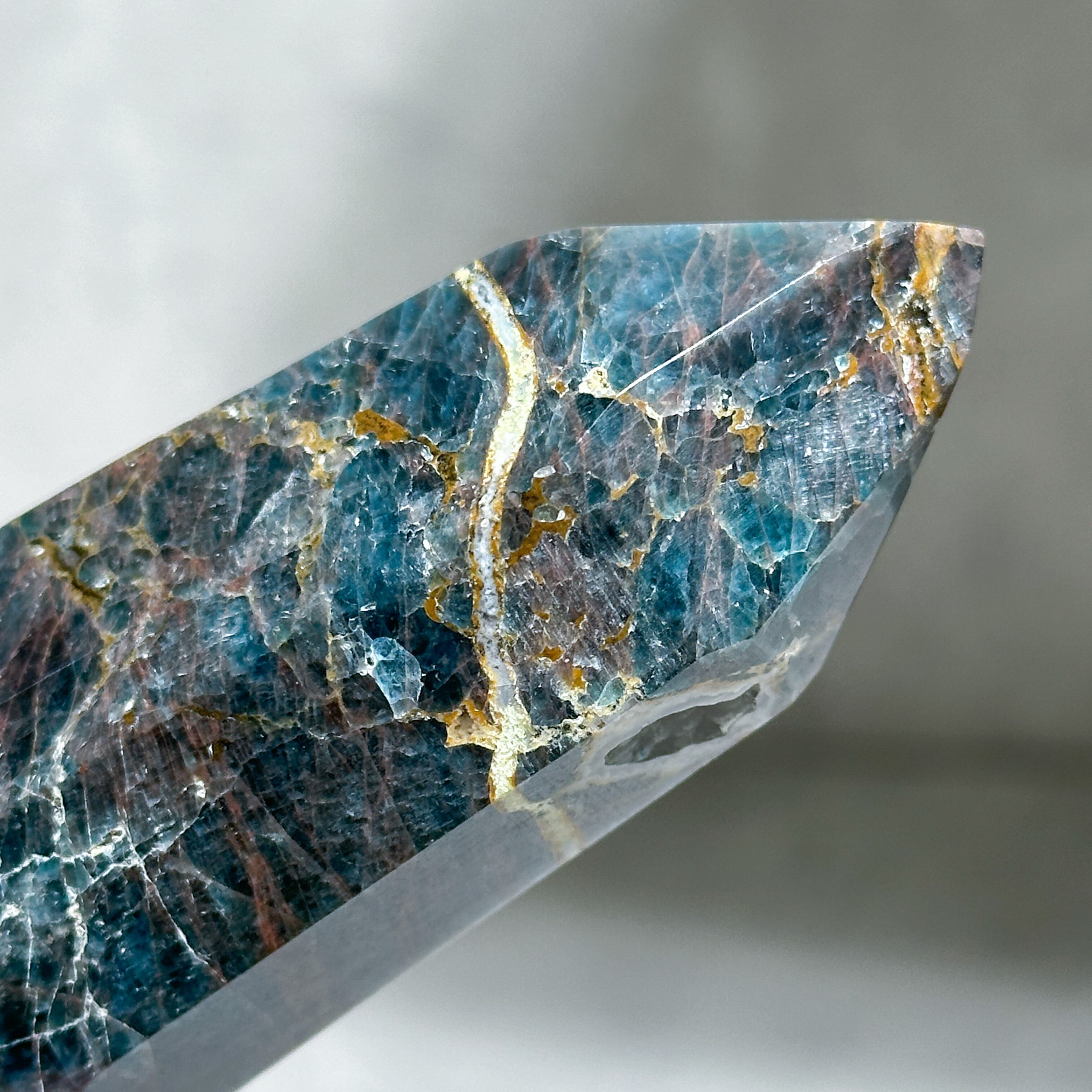 ブルーアパタイト タワー型23◇Blue apatite ◇ 天然石・鉱物