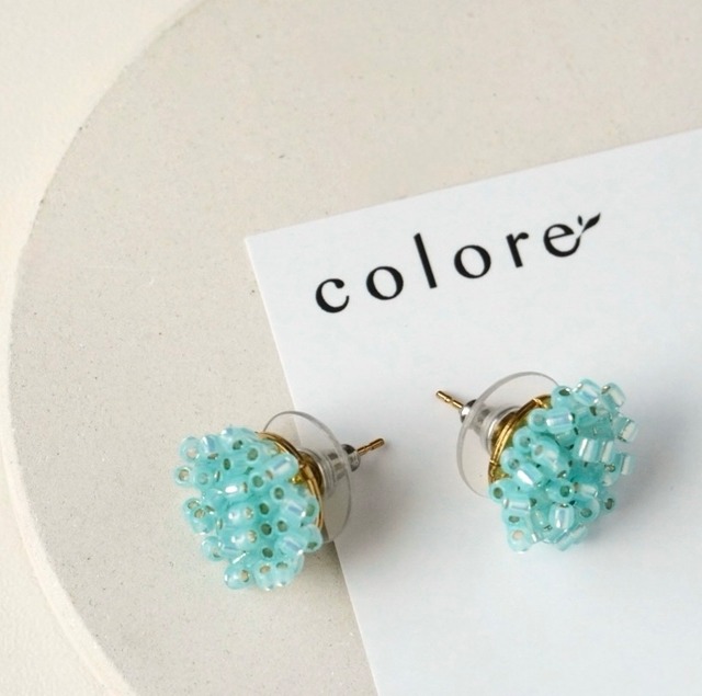 小粒ビーズピアス・イヤリング｜light blue