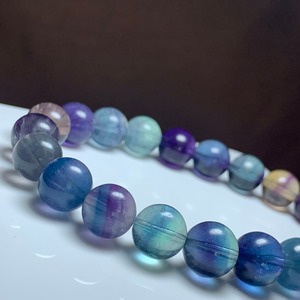 12.透明度高☆美グラデーションフローライト・ブレスレット