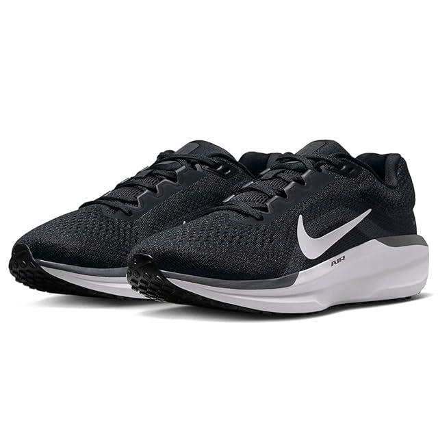 NIKE Zoom Rival Distance Black/Metallic Silver/Dark Smoke Grey