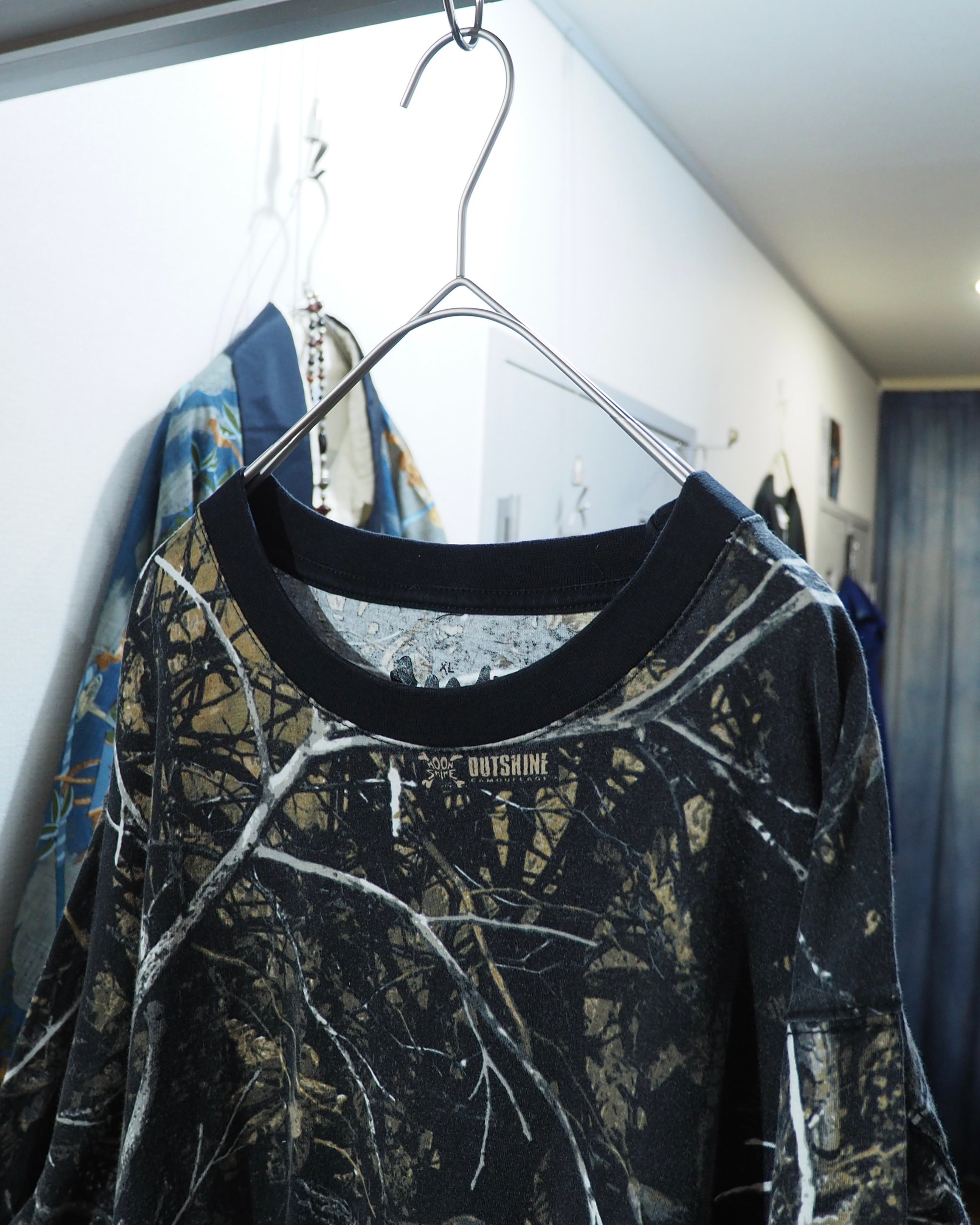 Realtree Camouflage × Barbed wire printed Over silhouette Tee