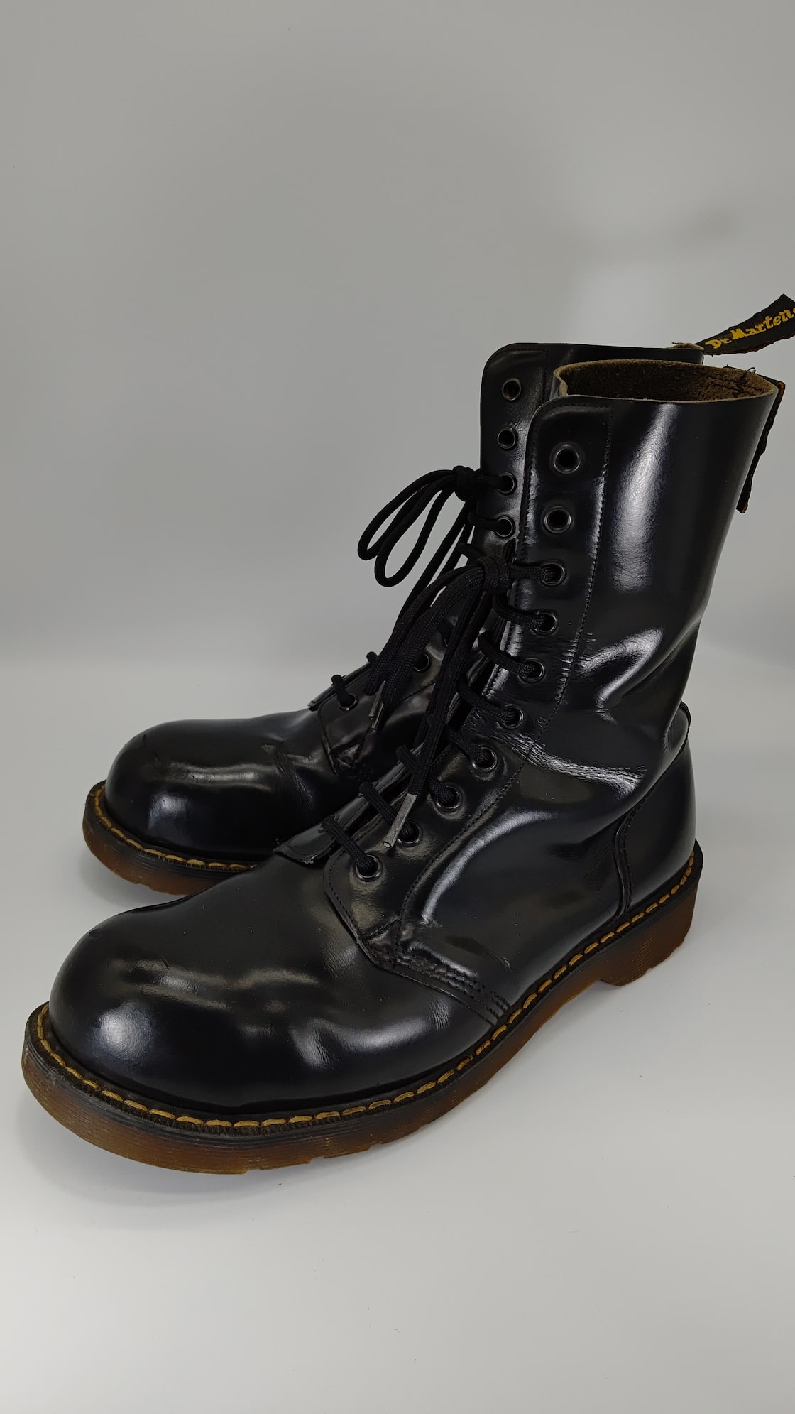 ホワイト社Dr.Martens 10ホール UK7 | Pay ID