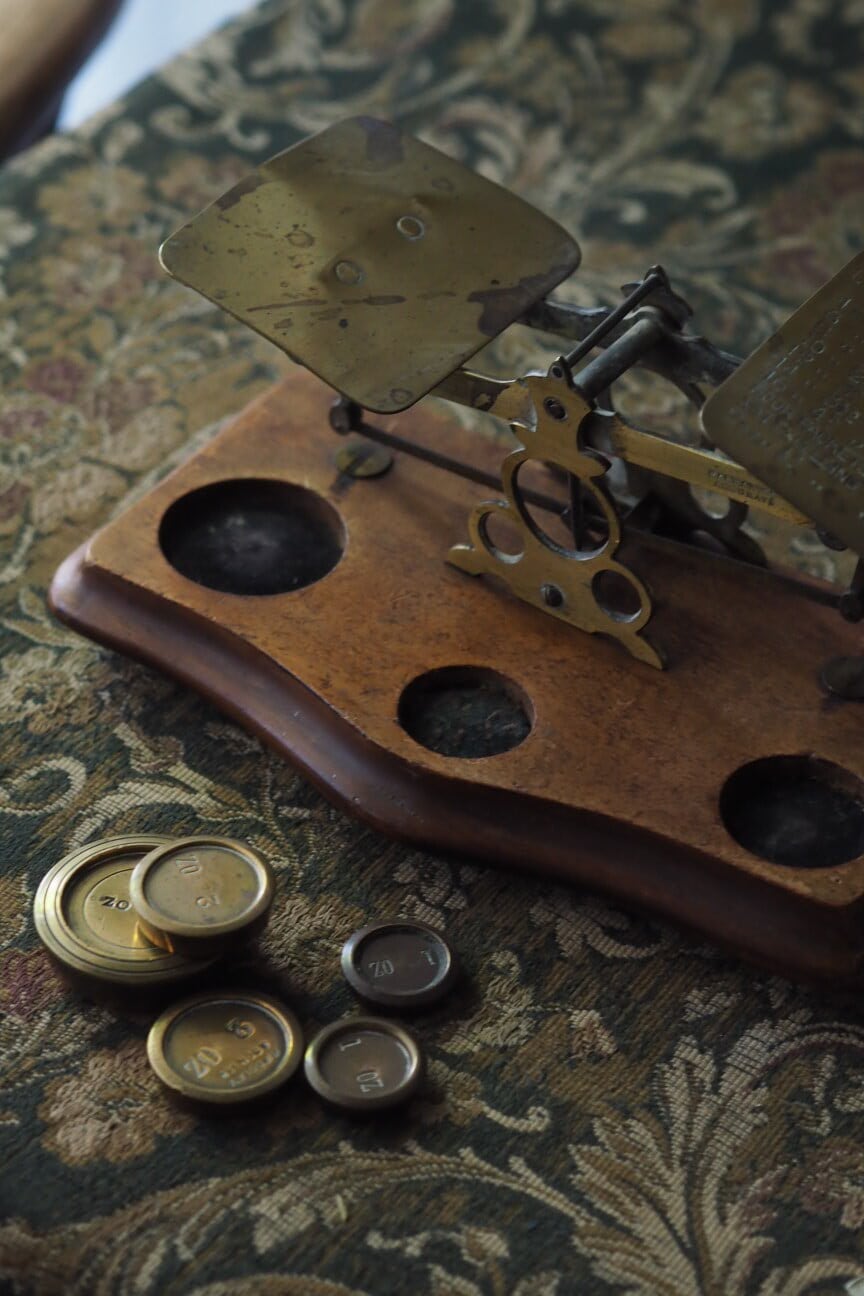イギリスのレタースケール-antique England postal scale
