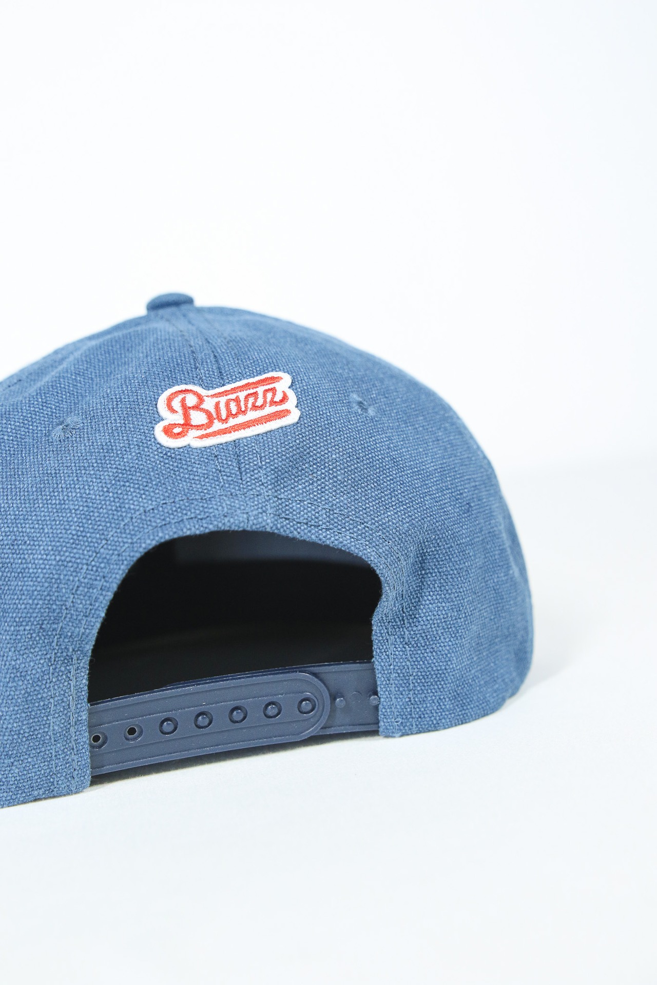 MOCO LOGO SUEDE PEAK WASHED CANVAS SNAPBACK [BLUE]