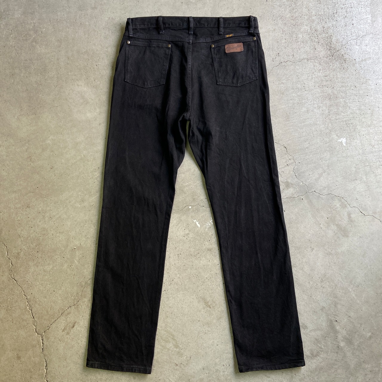 ビッグサイズ Wrangler ラングラー テーパード ブラックデニムパンツ 