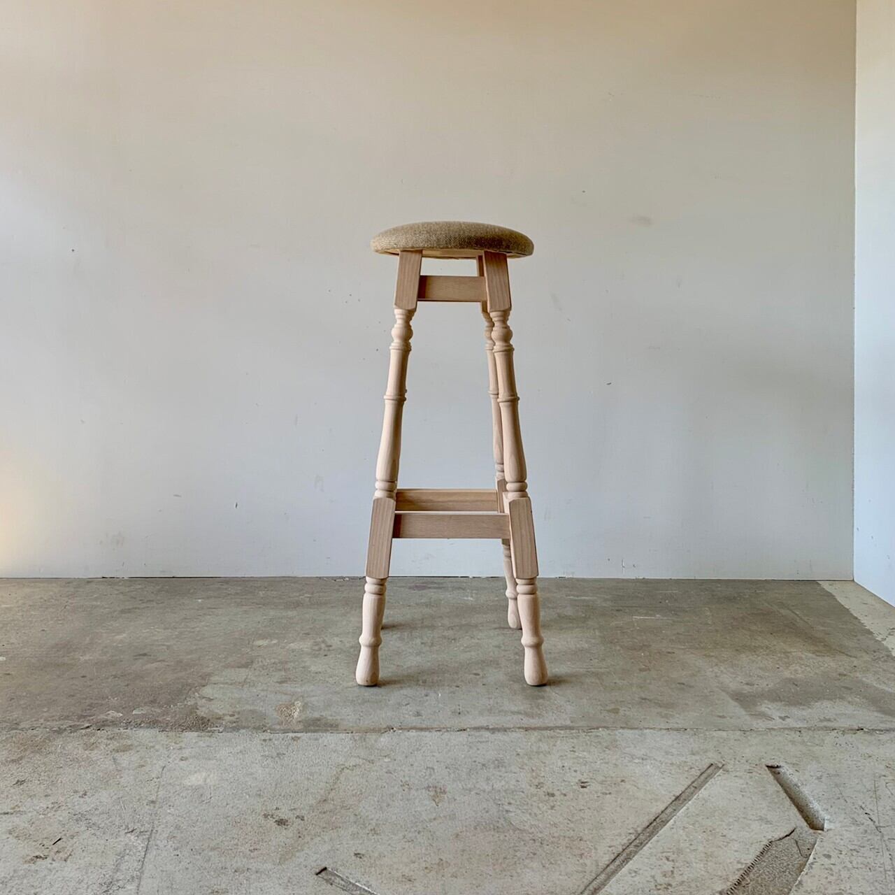 ハイスツール　丸椅子　0639