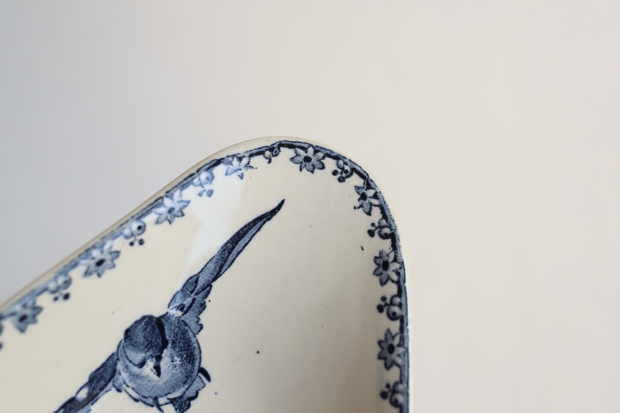 フランス アンティーク SARREGUEMINES サルグミンヌ ラヴィエ 『FAVORI