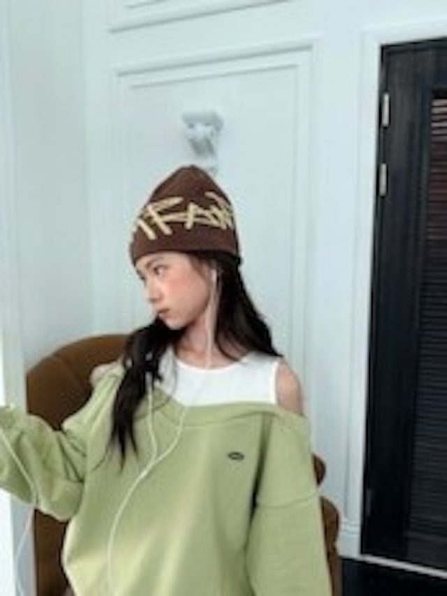 【予約】 comma Vスリットトレーナー  26autumn 韓国ブランド　キッズ　女の子　小学生　コンマ　韓国子供服　トレンド