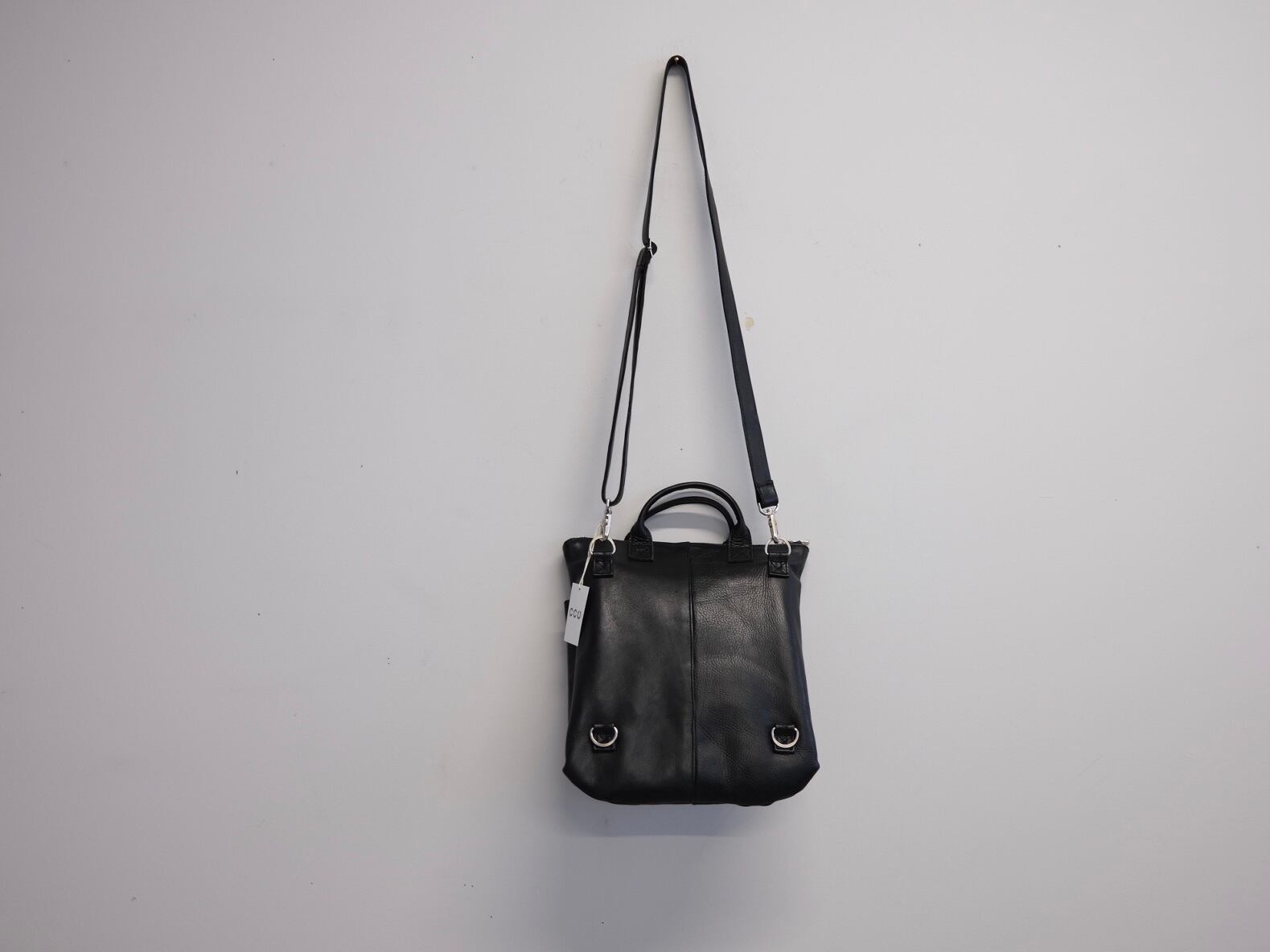 CCU シーシーユーHELMET BAG ヘルメットバッグ アニリンカウレザー