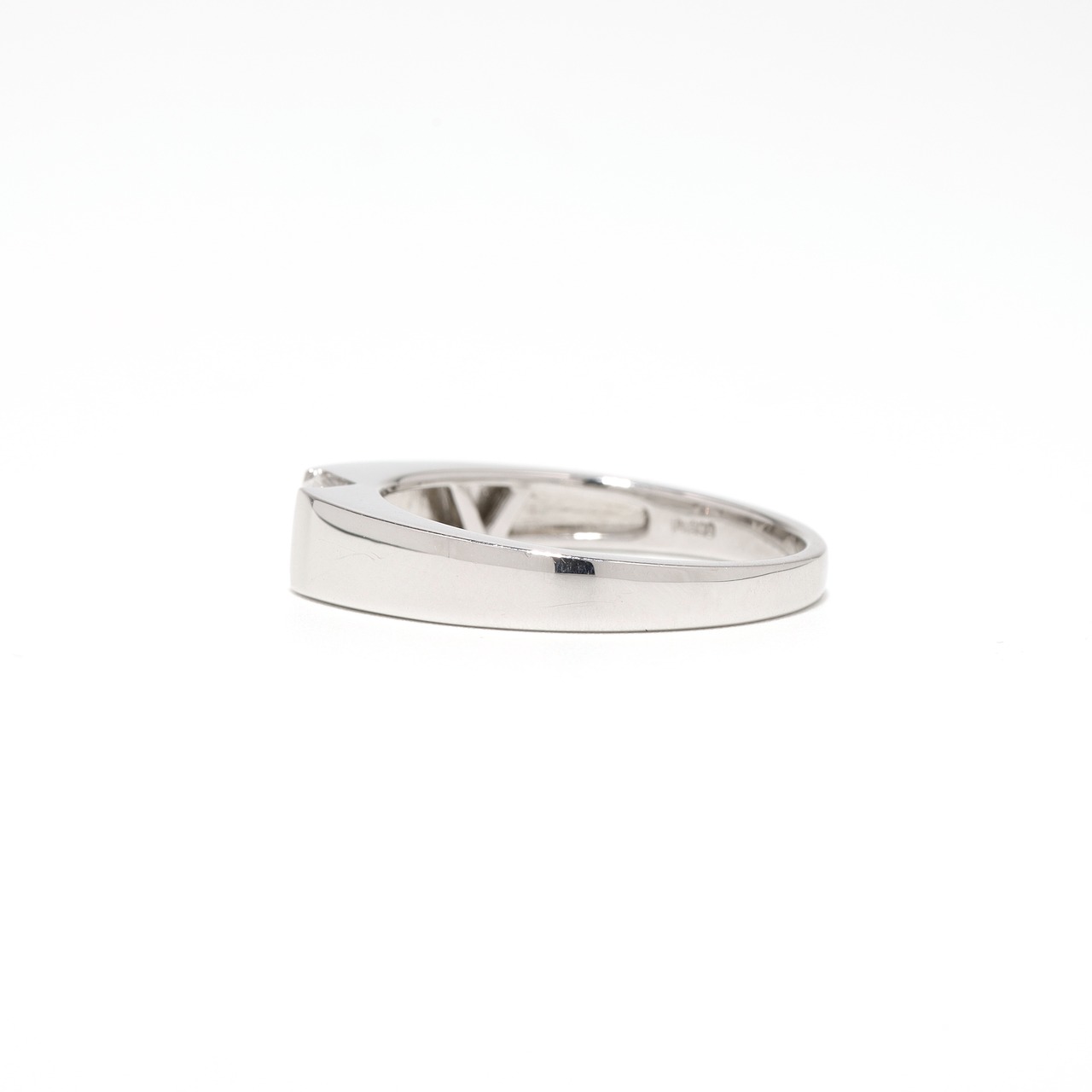ステップカット ダイヤモンド デザインリング pt900 / D / VS1 / 0.356ct