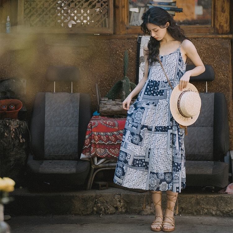 ワンピース レディース キャミワンピ キャミソールワンピース ノースリーブ キャミソール ロング 袖なし インナー タンクトップ かわいい 大人可愛い キュート セクシー エレガント 大人可愛い 送料無料 ラフ カジュアル 大人 上品 おしゃれ お洒落 フリーサイズ ゆったり ゆる ホワイト ブルー 夏 10代 20代 30代 40代 アジアン エキゾチック エスニック 個性的 ルーズ モダン 柄 デート お出かけ リゾート 休日 旅行 海 モテ 楽ちん 体型カバー ファッション コーデ インスタ映え