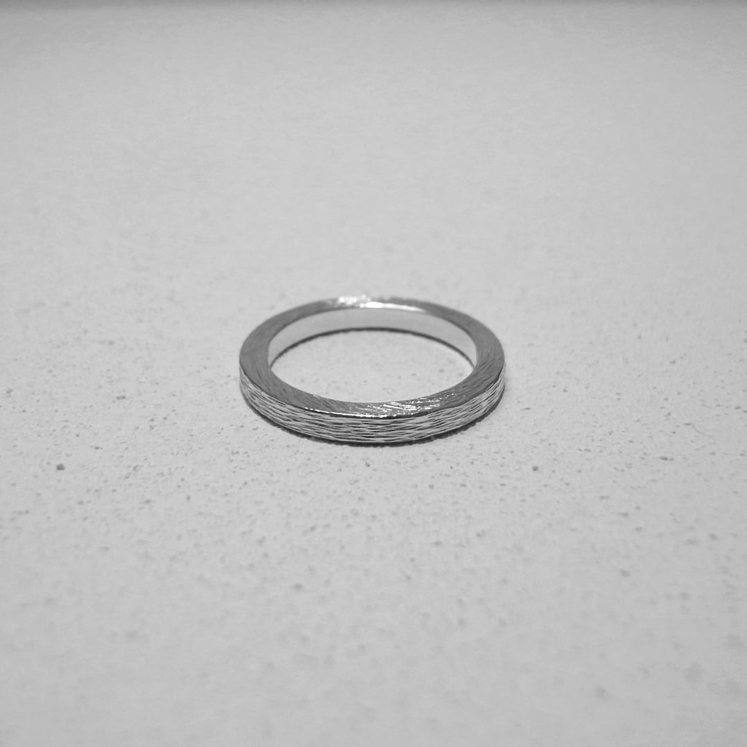 R-09 / RING
