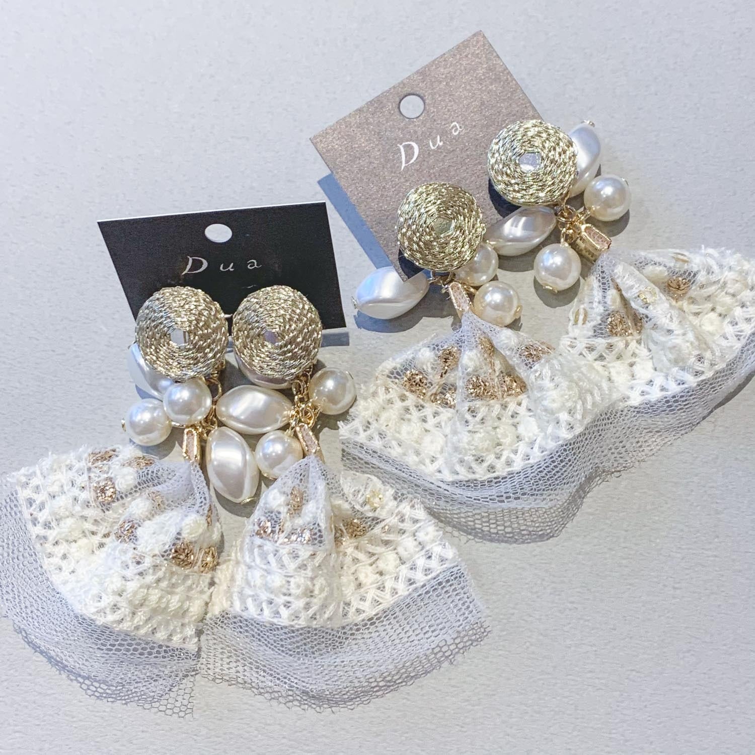 インドボタンとメッシュレースの揺れるパール〈ピアス/イヤリング