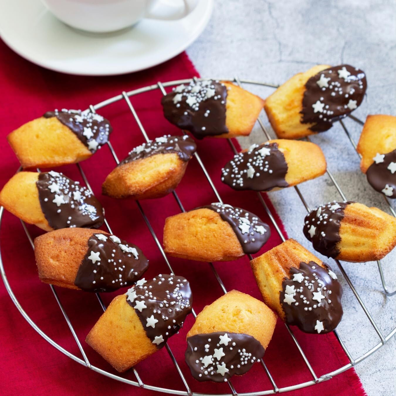 フランス産 冷凍 ミニマドレーヌ プレーン サン ミッシェル 18g×12個