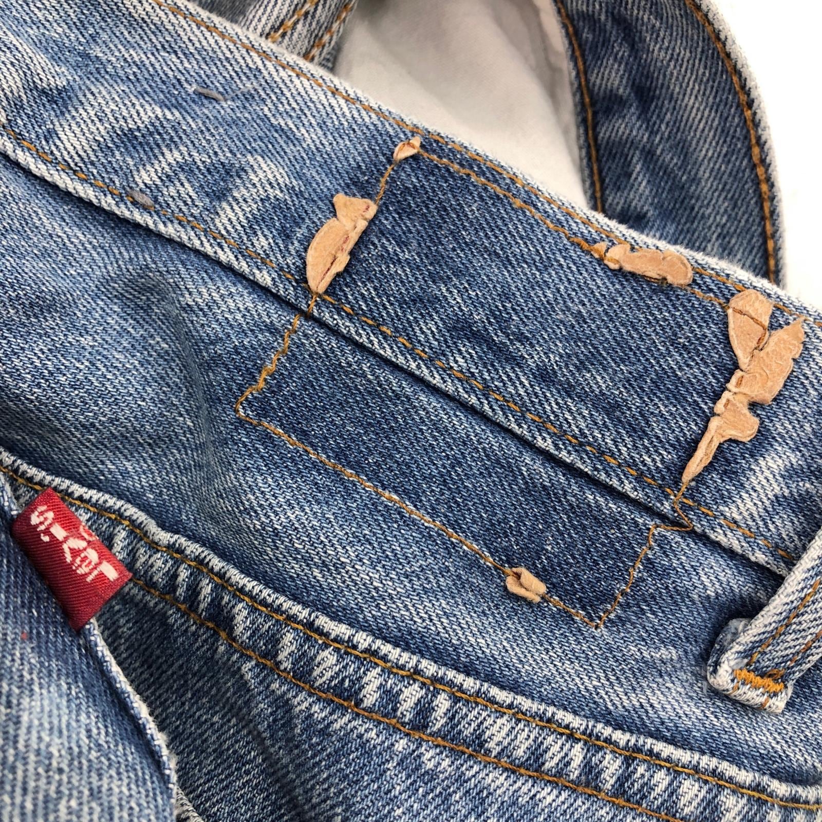 Levi