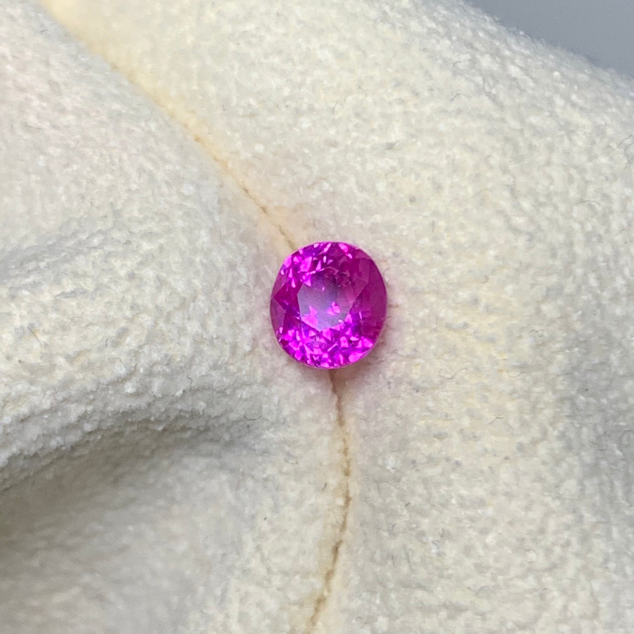 日宝協ソ付 非加熱 ピンクサファイア 0.997ct | Luckystone