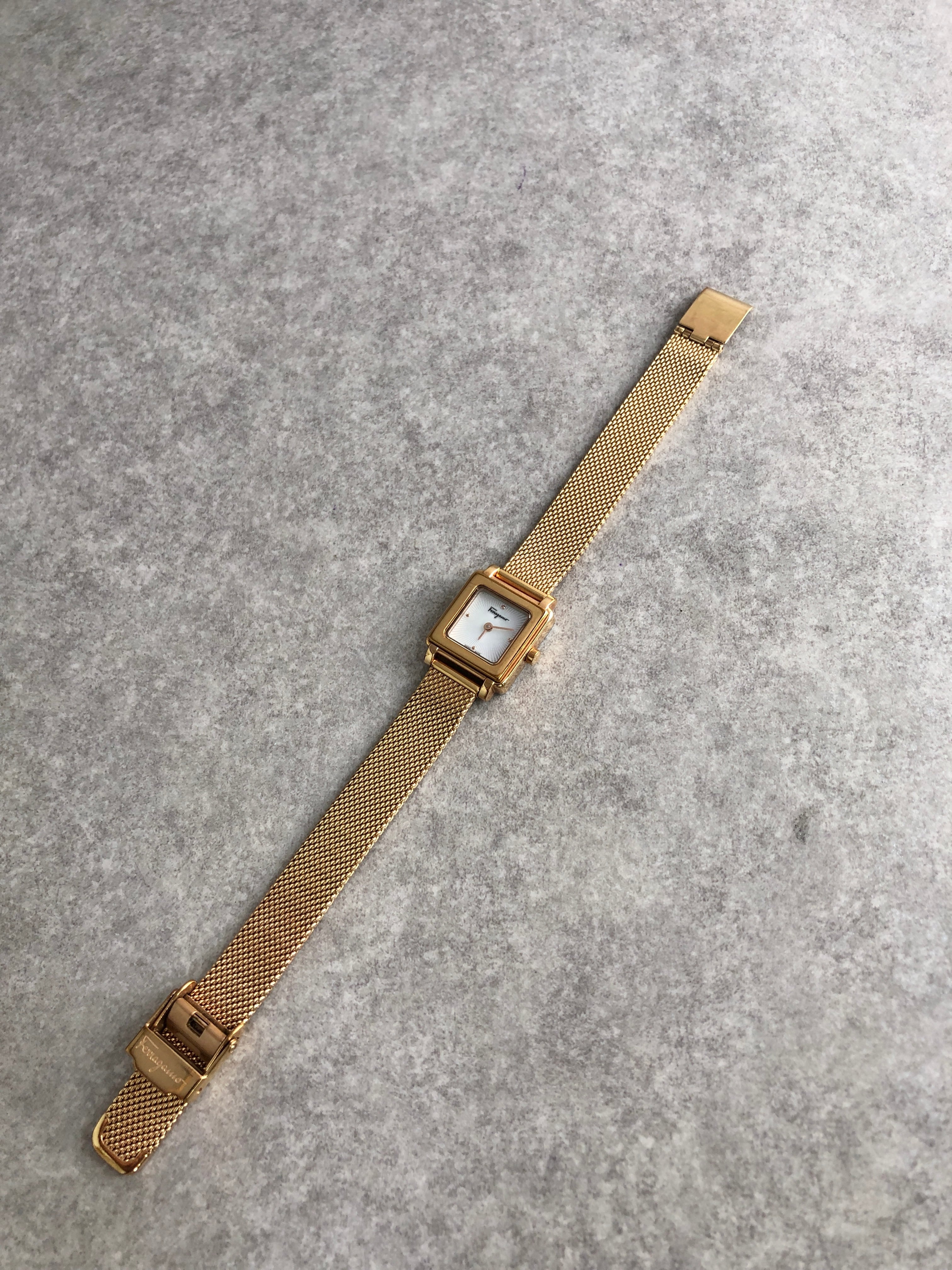 Salvatore Ferragamo サルヴァトーレ フェラガモ 腕時計 ゴールド