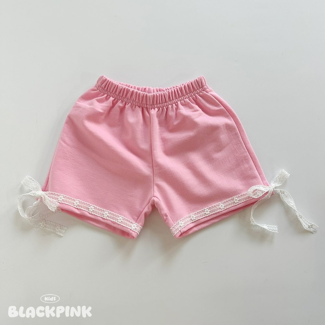 [BLACKPINK] Candy Lace Shorts (2XL) / [블랙핑크] 캔디레이스반바지 (2XL)