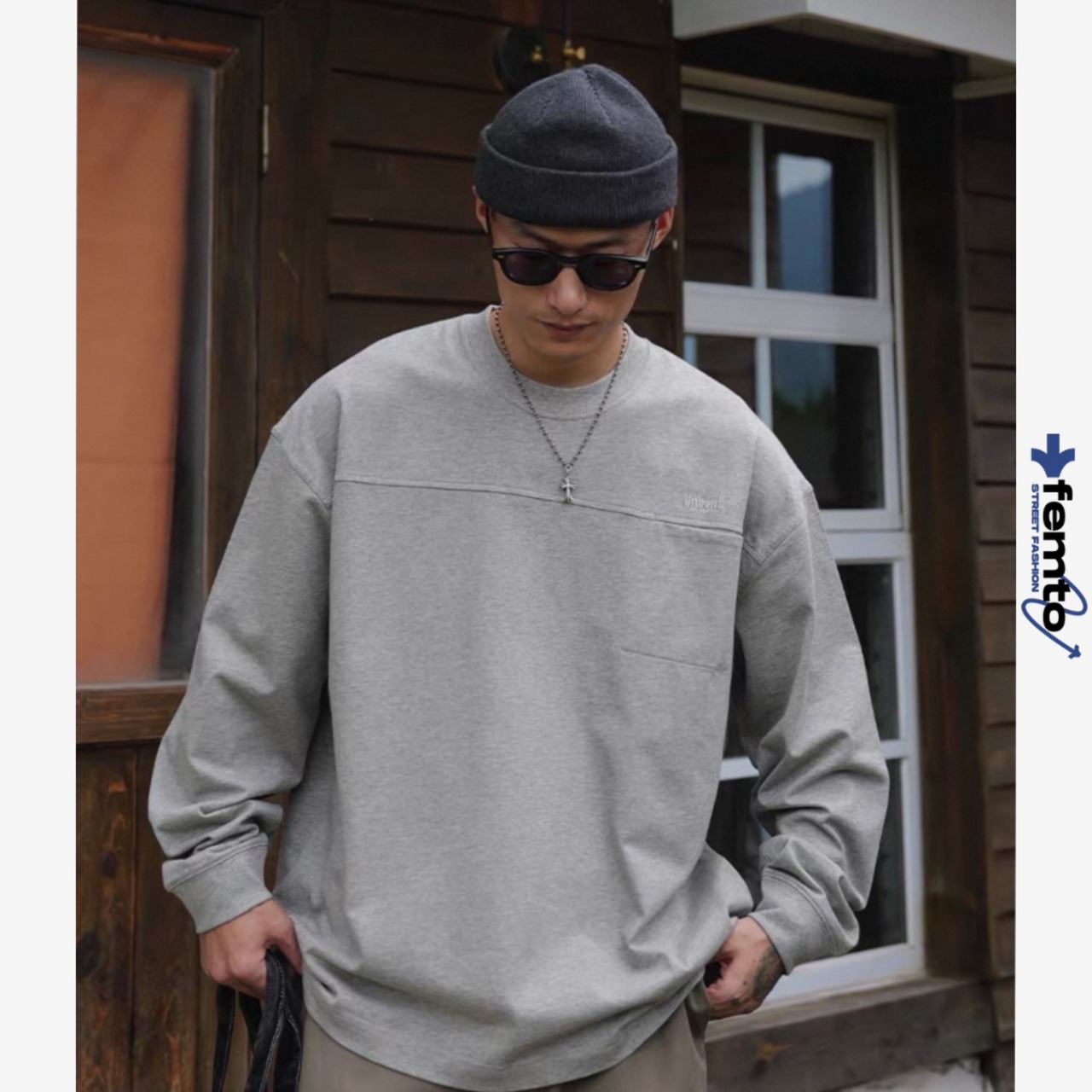 Line seam crewneck sweatshirt 1066 - 1