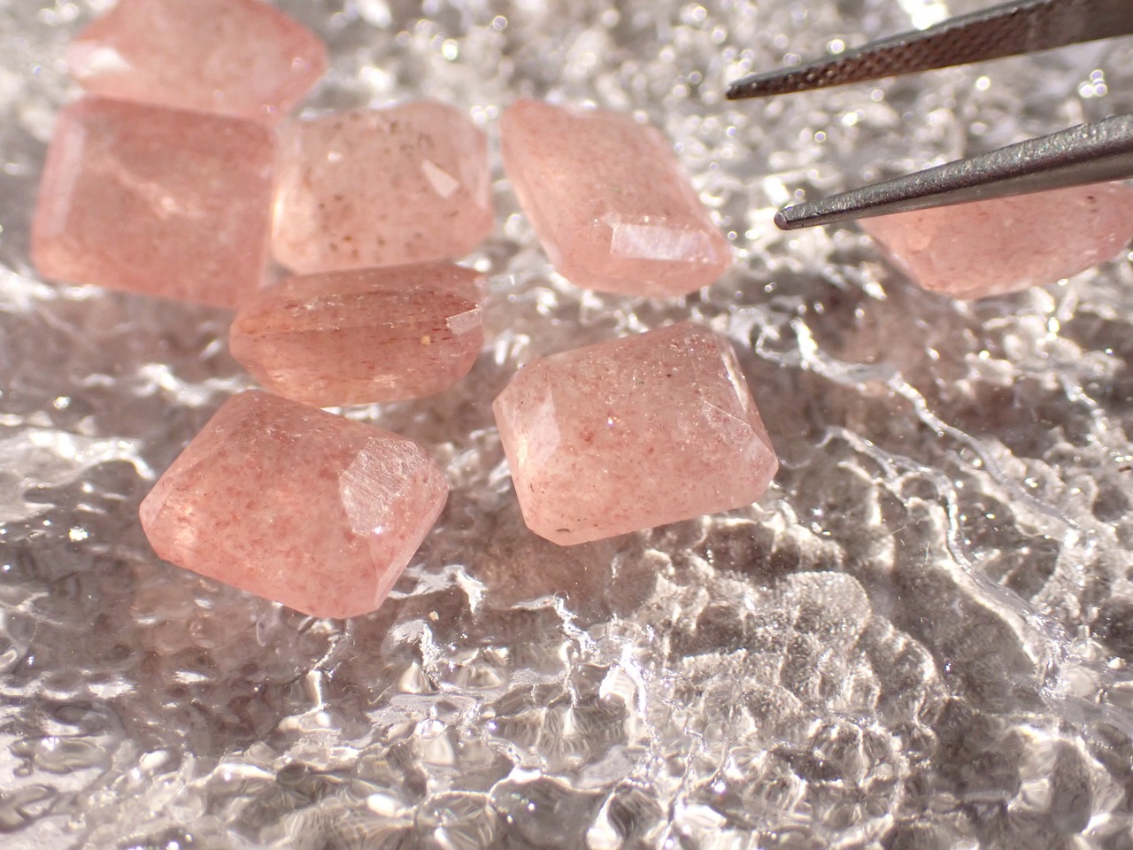 ストロベリークォーツ（アベンチュリン）　約3.6ct　[C13‐767]