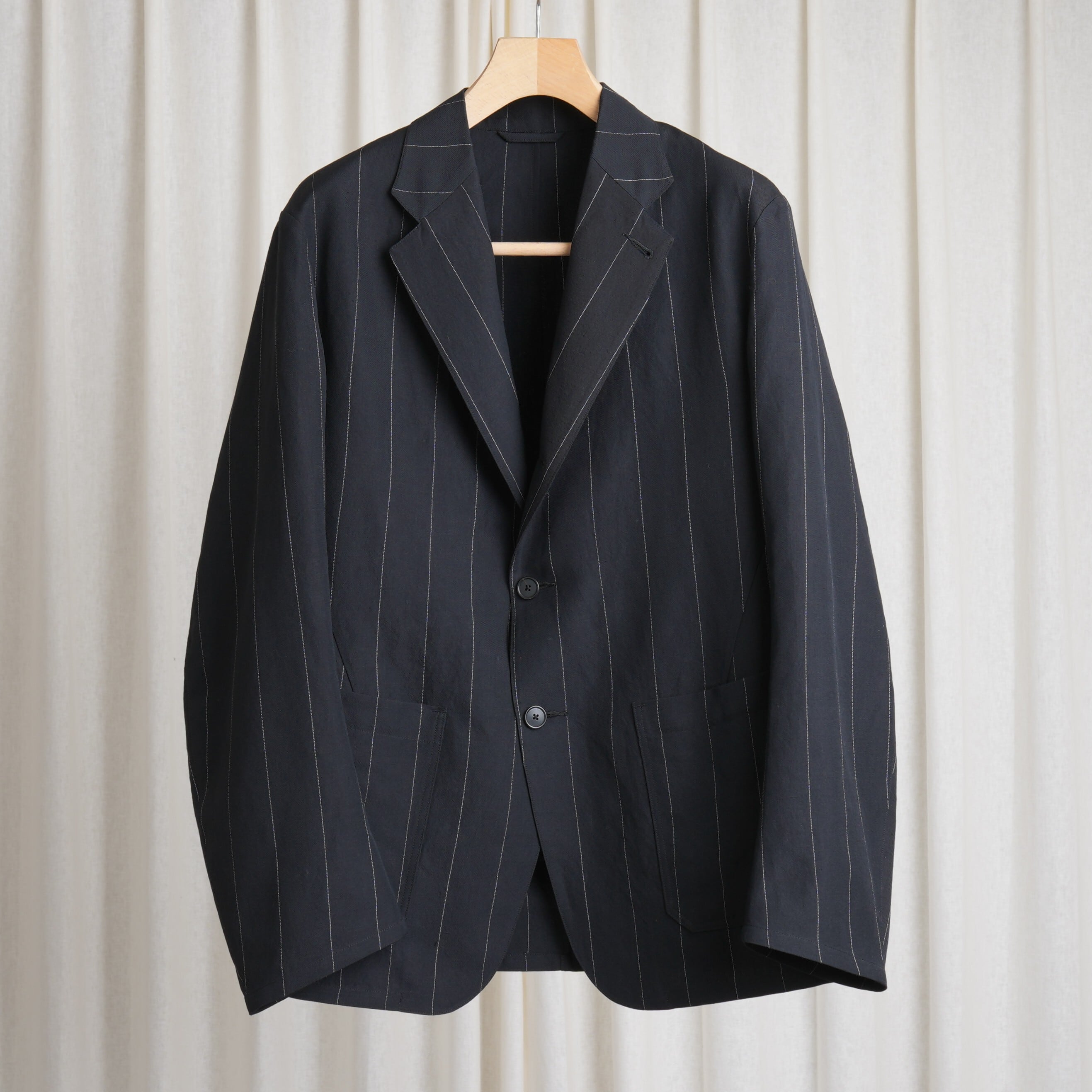 HEUGN / Henri Linen Stripe "Black"