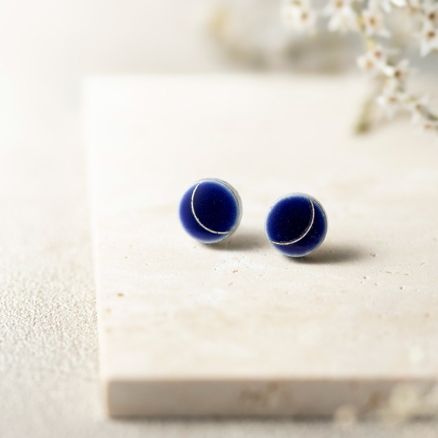 美濃焼陶器×彫刻【carve】三日月 モダン【10mm】ピアス / イヤリング｜花色