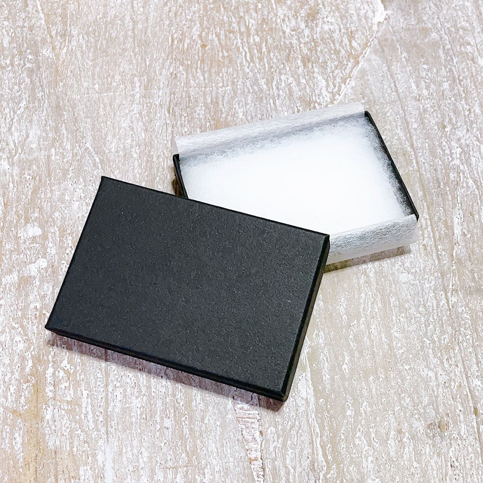 めちゃ薄！ギフトボックス 貼り箱 S 綿・薄紙付 82×56×13mm 【クリック