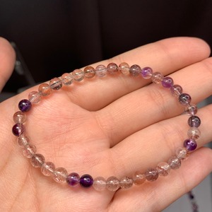 6エレスチャルクォーツブレスレット