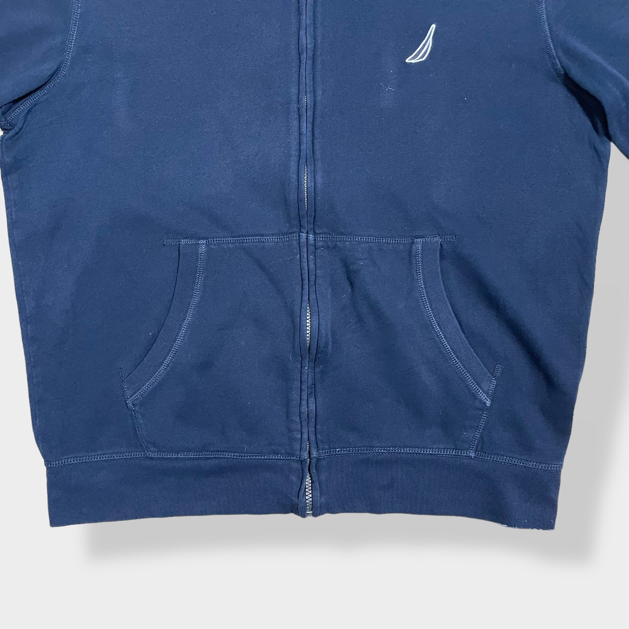 【NAUTICA】ワンポイント 刺繍ロゴ フルジップ ジップアップパーカー フーディー ネイビー L ノーティカ US古着
