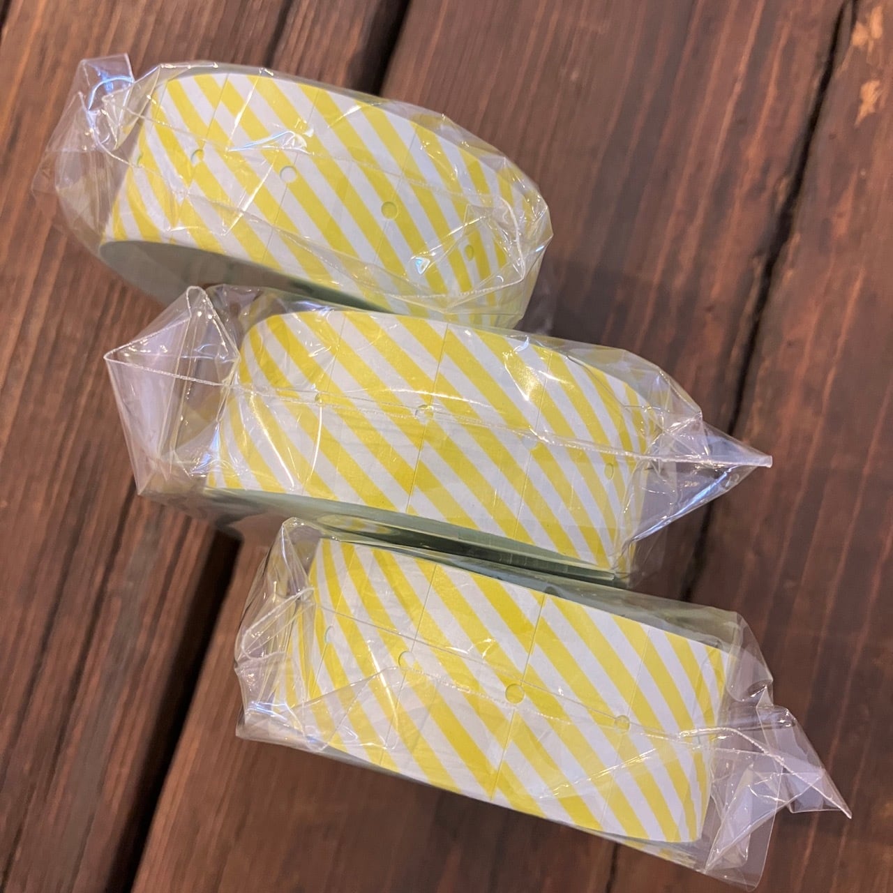 サブロ 太縞々黄色 強粘着 21.6×12mmラベラーシール SB02