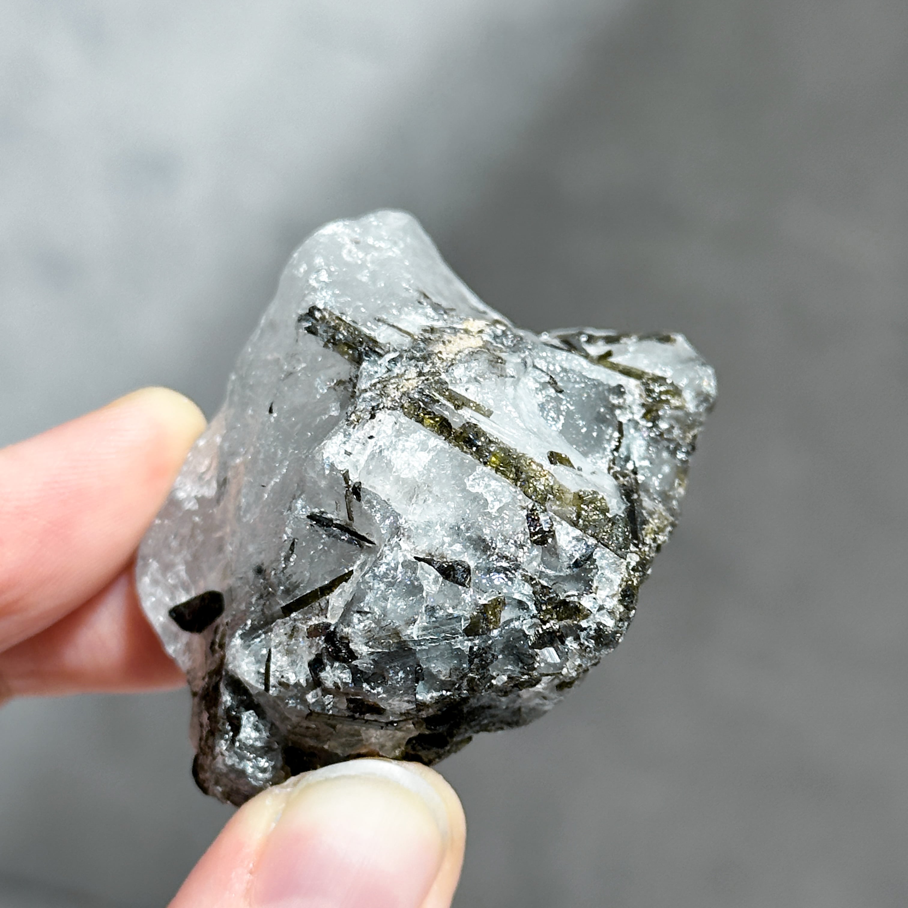 ミナスジェライス産グリーントルマリン 原石 24◇ Green Tourmaline