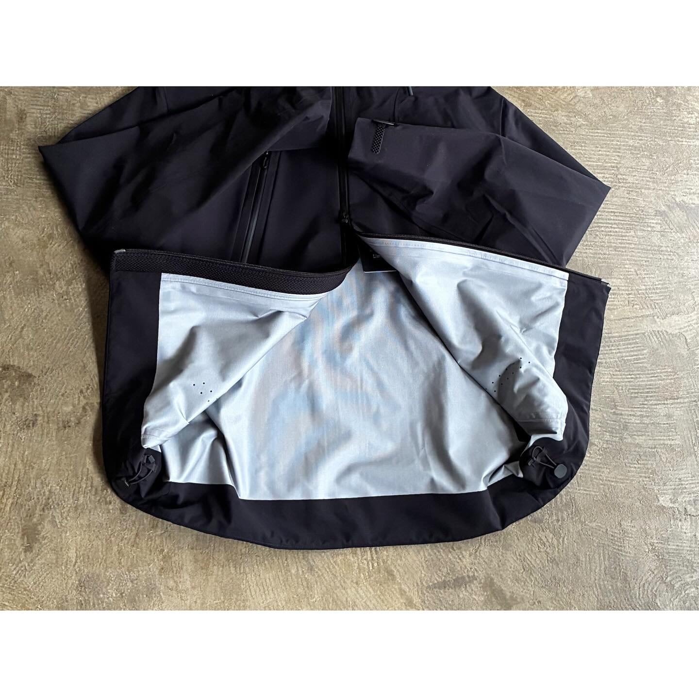 再入荷 DESCENTE ALLTERRAIN (デサントオルテライン) 『CREAS