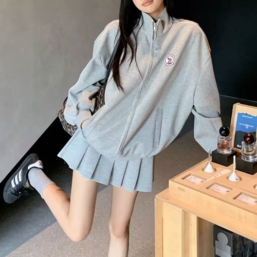 【2点セット】2色／ワンポイントジップアップスウェットトップス＋プリーツスカート ・75922