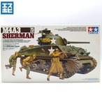 タミヤ 1/35 ミリタリーミニチュアシリーズ No.250 アメリカM4A3シャーマン･75mm砲搭載･後期型 前線突破