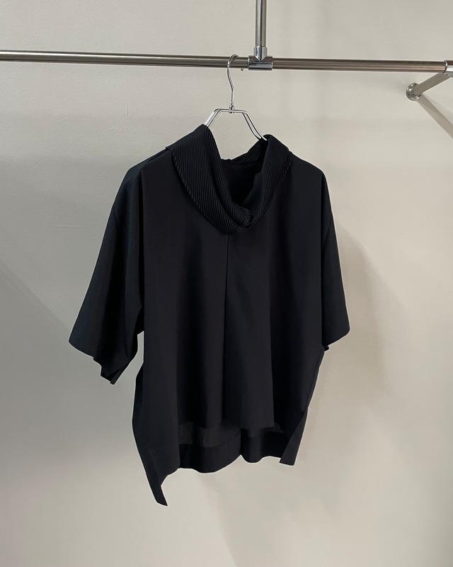 【ISSEY MIYAKE】pleats neck tee