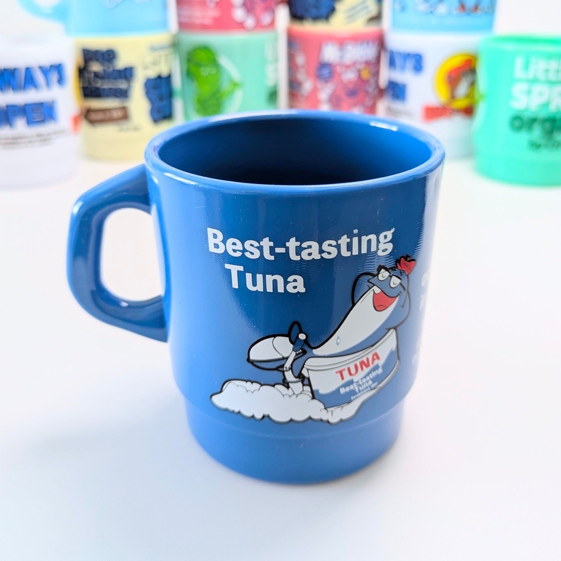【 STACKING MUG /スタッキングマグ 】 Charlie the Tuna(チャーリー・ザ・ツナ)/ StarKist(スターキスト社) / プラカップ / MUG / ミルキーマグ / 積み重ねられるマグ〚アメリカン雑貨 アメトイ〛
