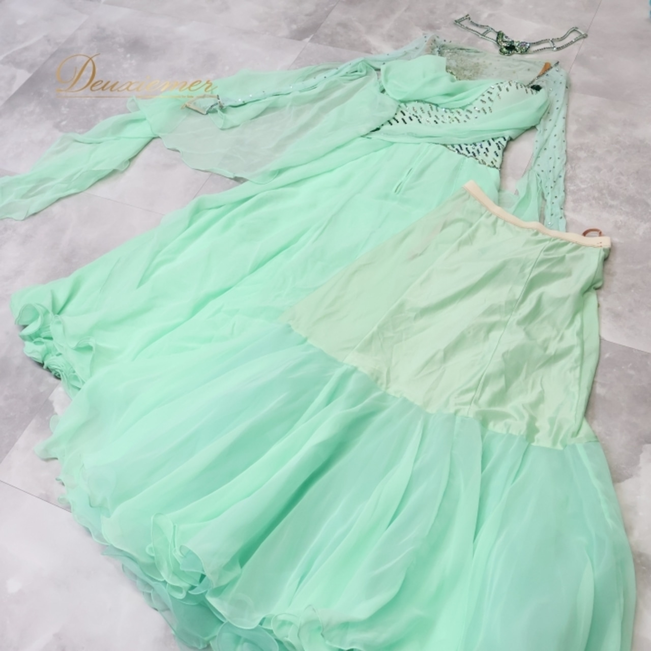 社交ダンス 衣装 タカダンス TAKADANCE スタンダードドレス ドレス ワンピース ミント 緑 黄緑 フロート レース デモ 競技 綺麗 華やか グリーン系 ダンス 発表会 パーティ 美しい パステル系 ステージ衣装