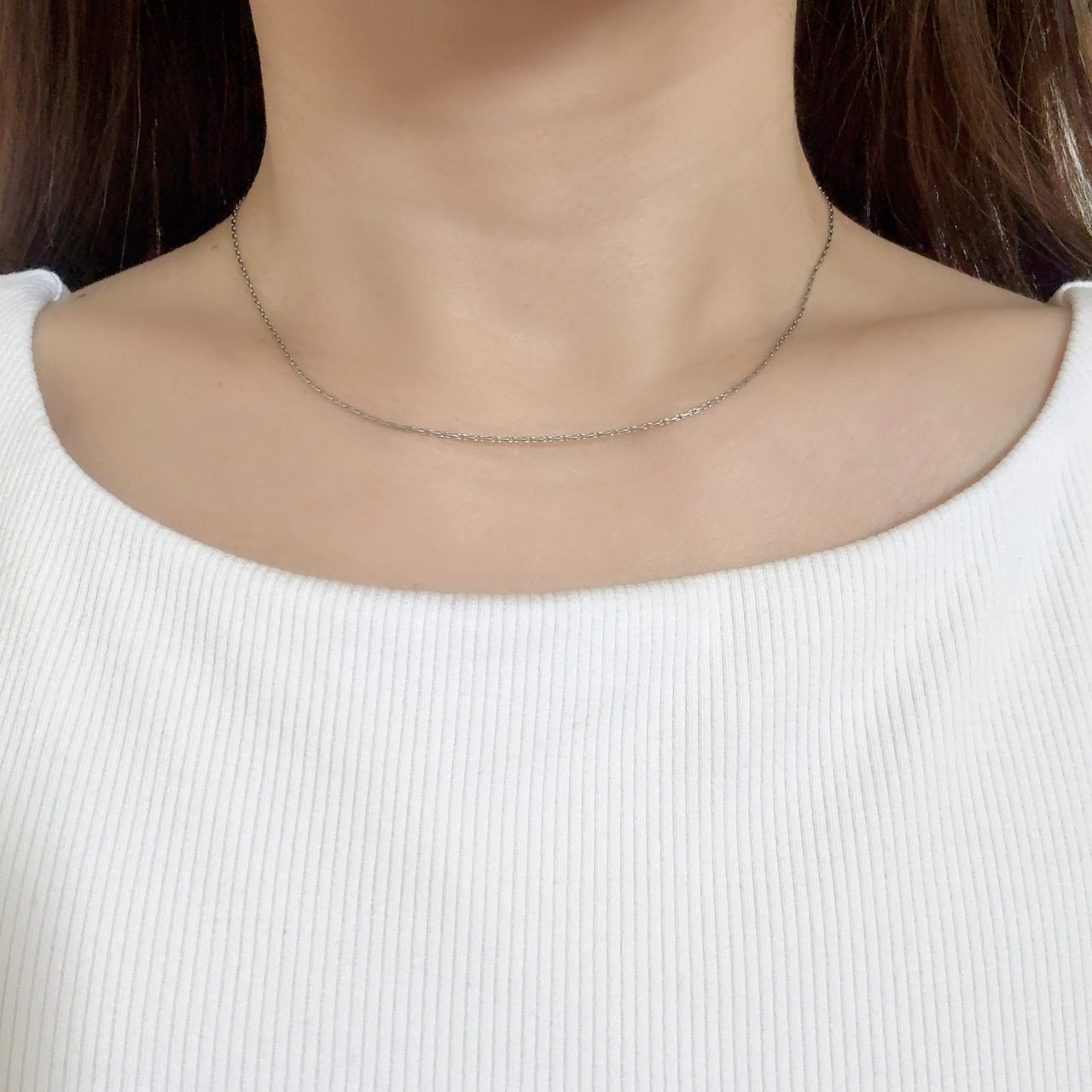 Slide Fine Chain Necklace