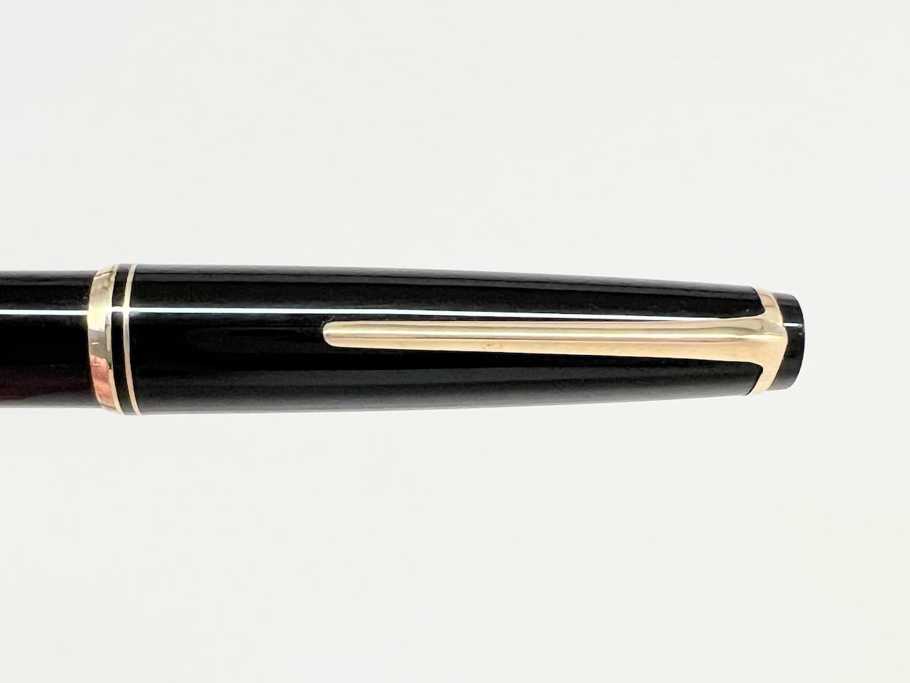 モンブラン万年筆　NO２４ 60s モンブラン No 24 MONTBALNC No 24 （細字） 14K 02992