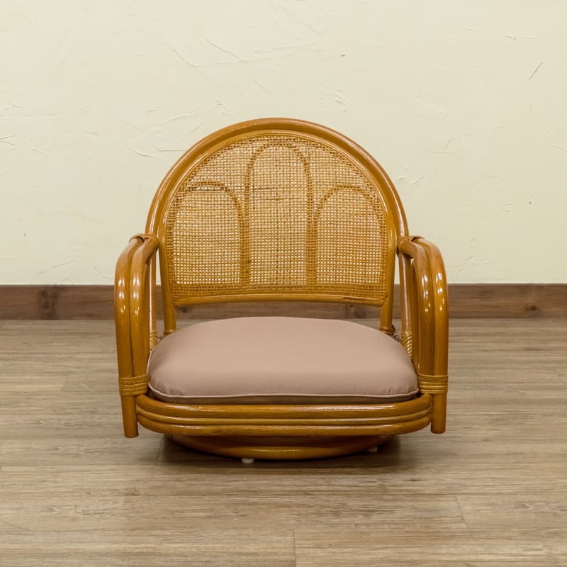 ラタン 回転座椅子 ロータイプ BR/HN | 心地よいインテリアと備えの