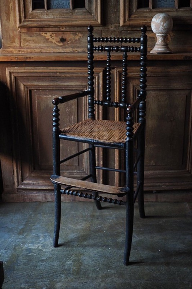 スピンドルバックチャイルドチェア-antique child chair