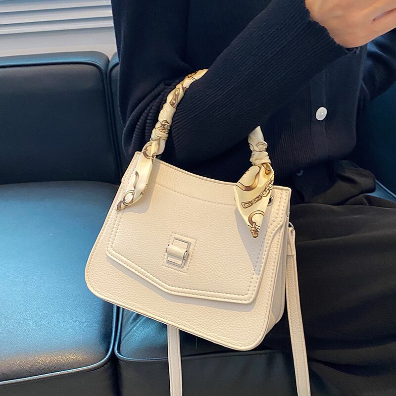 スカーフ シルク スクウェア メッセンジャーバッグ Tiancai_Wing_Bag71154206128