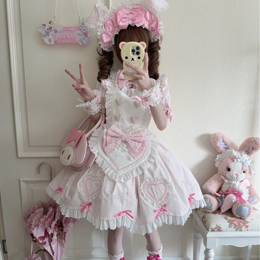 クラシカルメイド｜ハートエプロンとリボンが揺れる甘ロリータメイド