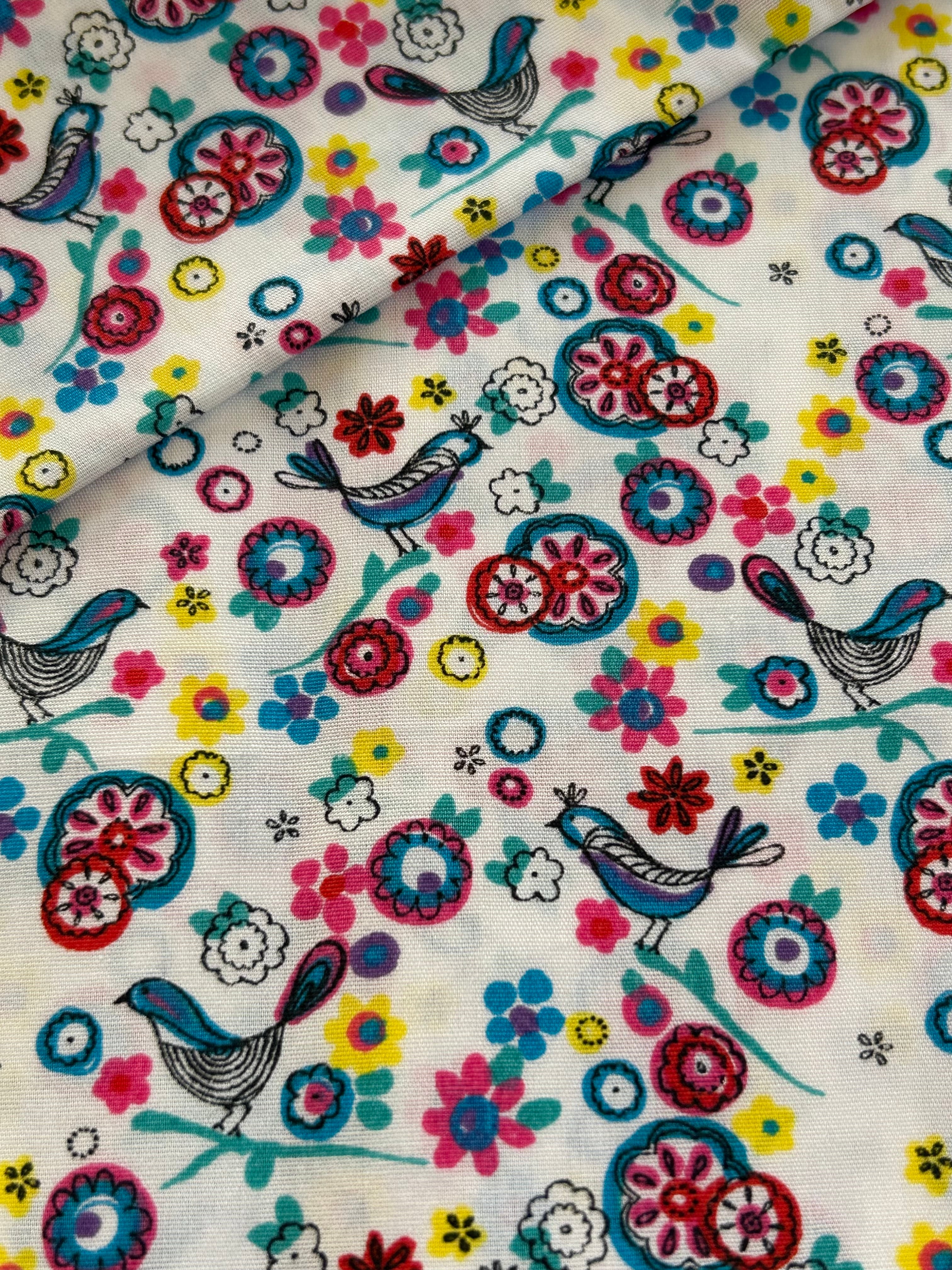 フランス 輸入コットンファブリック 小鳥と小花 ポップ マルチカラー 総柄 カルトナージュ