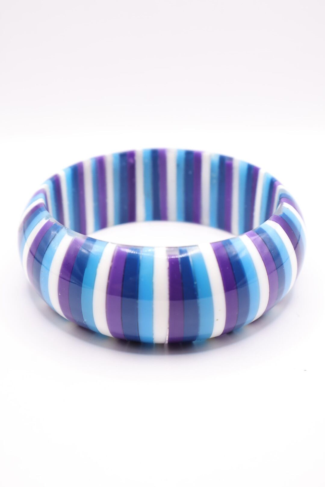 1970s vintage bangle