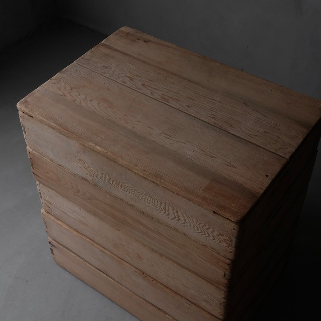 Wooden box