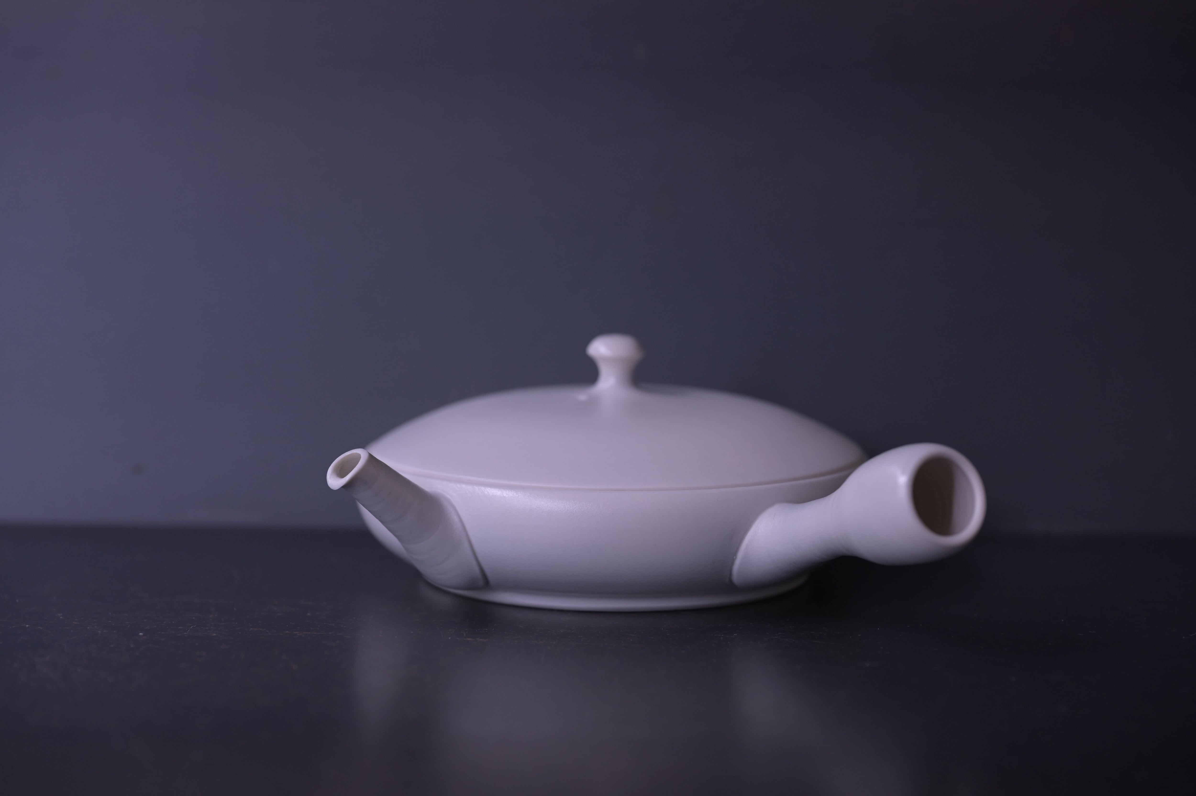 前川淳蔵 薄青極平丸急須 | 鎌倉倶楽部 茶寮