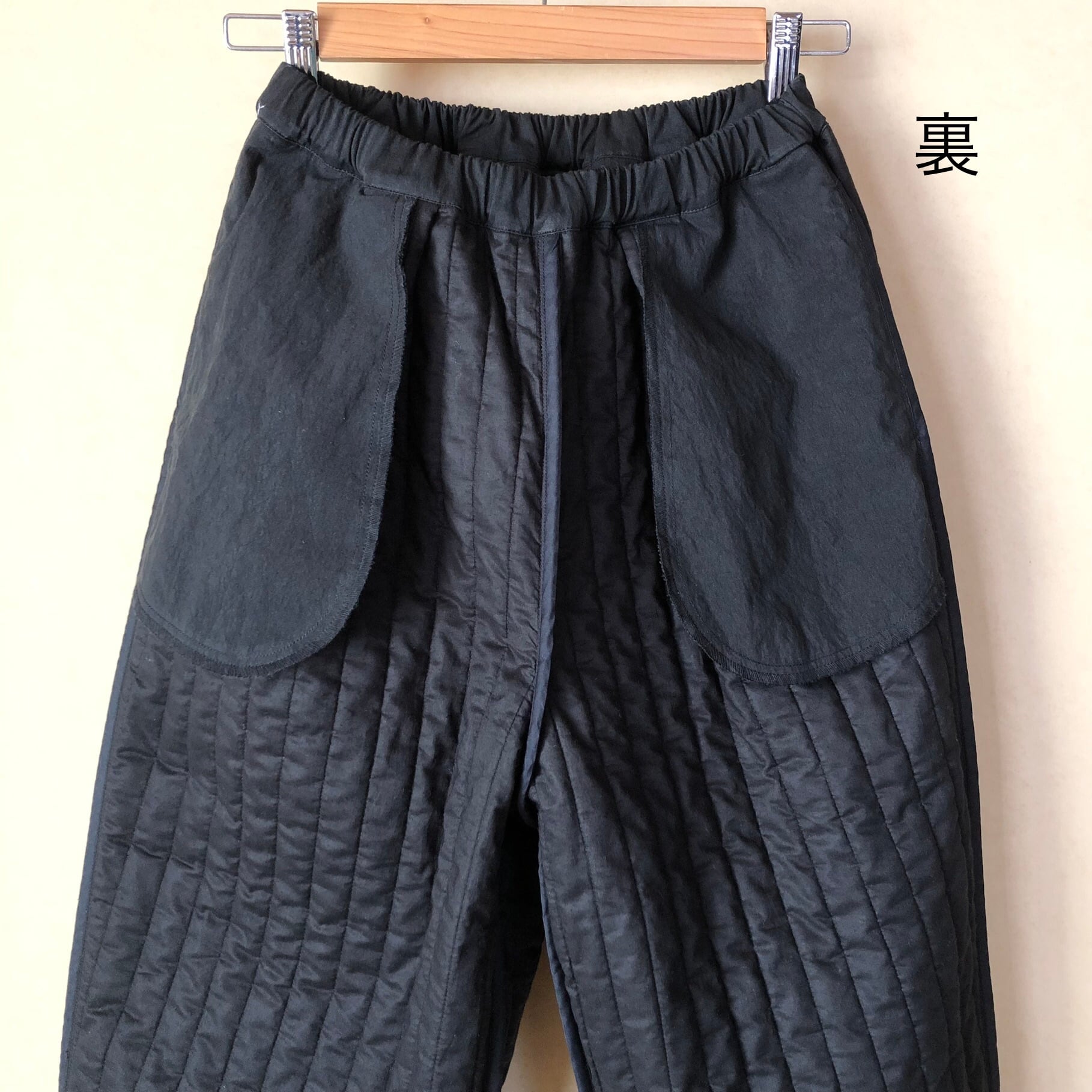 sale! タック入りキルティングパンツ ブラック | yuki kawaguchi web shop